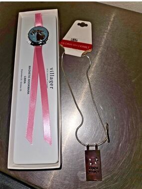 NEW GLORIA Villager Pink Magnetic Libra Bookmark with Gloria Vanderbilt Necklace